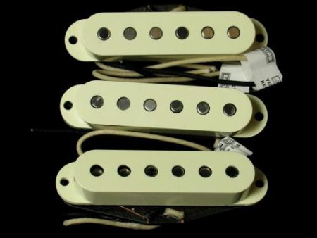 Lindy Fralin Vintage Hot Strat Pickup Set (Base Plate) For Cheap